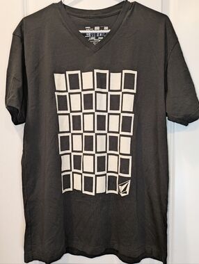 Volcom Graphic T Shirt Large Black V Neck Short Sleeve Skate Streetwear Tee